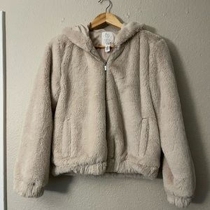 Full Tilt Faux Fur Zip Up Coat Jacket Hooded Cozy Heavy-duty Winter Women’s L